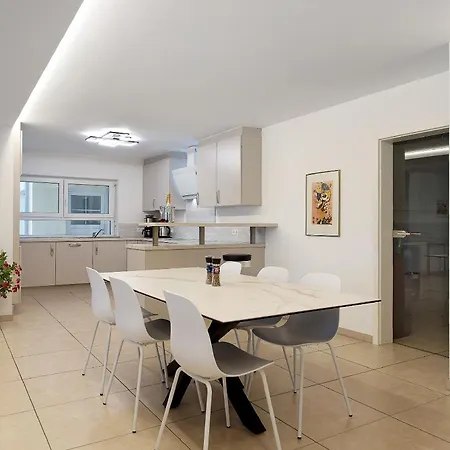 Talblick Apartamento *